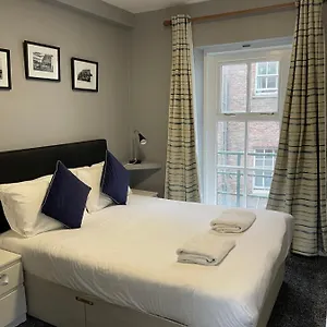 https://temple-bar-apartments.dublin-hotelsweb.com